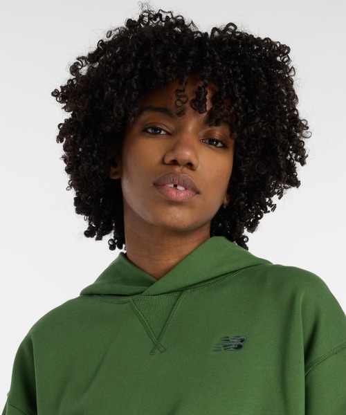NEW BALANCE(ニューバランス)の「Athletics フレンチテリーフーディ(パーカー・レディース・ダークグリーン・X-LARGE/LARGE/MEDIUM/SMALL)」の4枚目の写真