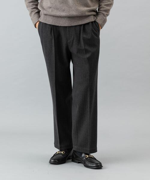 URBAN RESEARCH ROSSO MEN（アーバンリサーチロッソメン）の「ストレッチヘリンボーン1タックワイドスラックス（その他パンツ・メンズ・チャコールグレー/アイボリー/グレー系その他・MEDIUM/LARGE）」の2枚目の写真