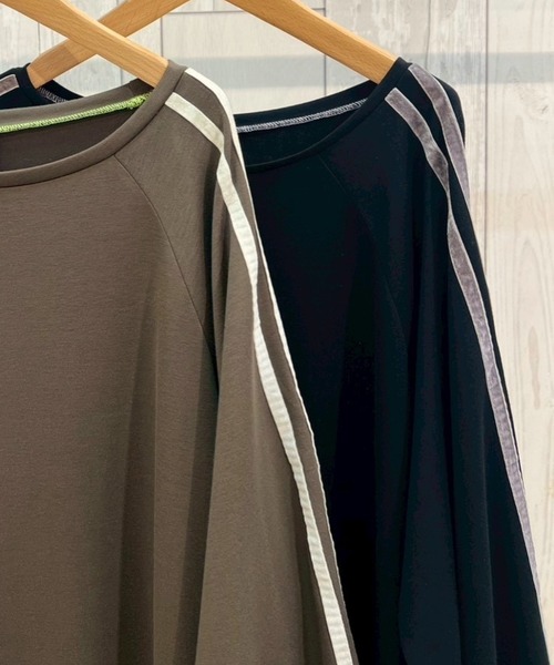 Q(キュー)の「ソフトダンボールバイカラーラインワンピース(ワンピース・レディース・ブラック/ダークオリーブ・MEDIUM)」の15枚目の写真