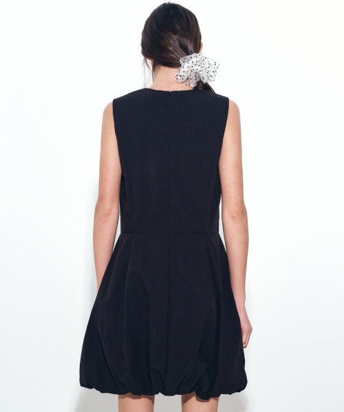 NICK&NICOLE（ニックアンドニコール）の「MINI BALLON SLEEVELESS DRESS_BLACK（ワンピース・レディース・ブラック・FREE）」の3枚目の写真