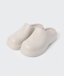 MUSINSA STANDARD（ムシンサスタンダード）の「Chunky Recovery Clog [Cream]（サンダル・メンズ）」