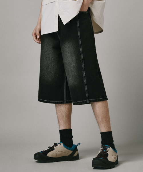 Verdnt（バーダント）の「切開ウォッシュドデニムバミューダパンツ[ブラック]（その他パンツ・レディース・ブラック・SMALL/MEDIUM/LARGE/X-LARGE）」の3枚目の写真