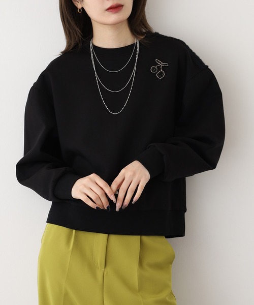 EGLANTINE（エグランティーヌ）の「EGLANTINE ブローチ風チェリー＆レースカットソー長袖（Tシャツ/カットソー・レディース・チャコールグレー/ブラウン/ブラック・38）」の5枚目の写真