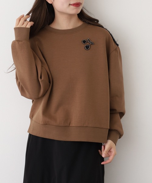 EGLANTINE（エグランティーヌ）の「EGLANTINE ブローチ風チェリー＆レースカットソー長袖（Tシャツ/カットソー・レディース・チャコールグレー/ブラウン/ブラック・38）」の17枚目の写真