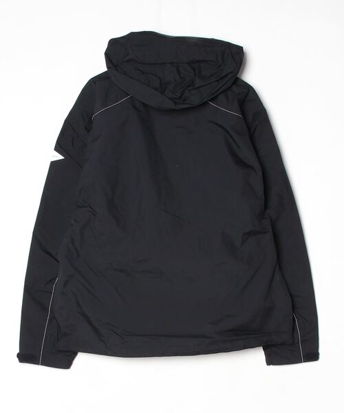 and wander（アンドワンダー）の「【and wander】2.5L hiker rain jacket（マウンテンパーカー・メンズ・ブラック/カーキ・M/L）」の3枚目の写真