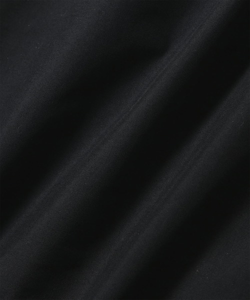 and wander（アンドワンダー）の「【and wander】2.5L hiker rain jacket（マウンテンパーカー・メンズ・ブラック/カーキ・M/L）」の7枚目の写真