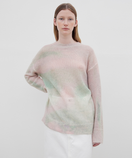LEVAR(レバー)の「Mohair Gradation Round Knit - Gradation Pink(ニット/セーター・レディース・ピンク・FREE)」の2枚目の写真