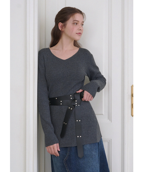 MICANE（ミケーネ）の「グレディVネックニットベルトセットアップ（ニット/セーター・レディース・チャコール/ブラック・X-LARGE/LARGE/MEDIUM/SMALL/X-SMALL）」の11枚目の写真
