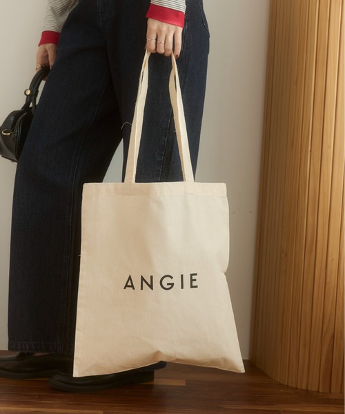 ANGIE（アンジー）の「ロゴ カラー コットン トート バック（A4収納可）（トートバッグ・レディース・ナチュラル/ブラック/サックスブルー/ライトピンク/ケリーグリーン/ネイビー/ロイヤルブルー/ライトパープル/マスタード/オレンジ/ブラウン/レッド・FREE）」の4枚目の写真