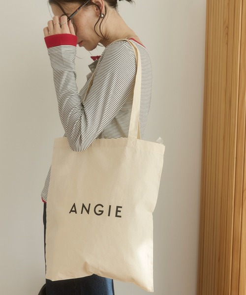 ANGIE（アンジー）の「ロゴ カラー コットン トート バック（A4収納可）（トートバッグ・レディース・ナチュラル/ブラック/サックスブルー/ライトピンク/ケリーグリーン/ネイビー/ロイヤルブルー/ライトパープル/マスタード/オレンジ/ブラウン/レッド・FREE）」の16枚目の写真