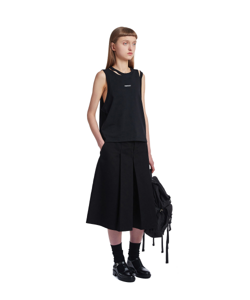 TRUNK PROJECT(トランクプロジェクト)の「Slit Tank Top_Black(Tシャツ/カットソー・レディース・その他・SMALL/LARGE)」の3枚目の写真