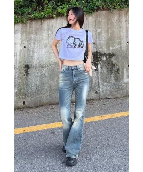 DXOH(ディソエイチ)の「スリーウィメンズ セミクロップTシャツ ホワイト(Tシャツ/カットソー・レディース・その他・FREE)」の3枚目の写真
