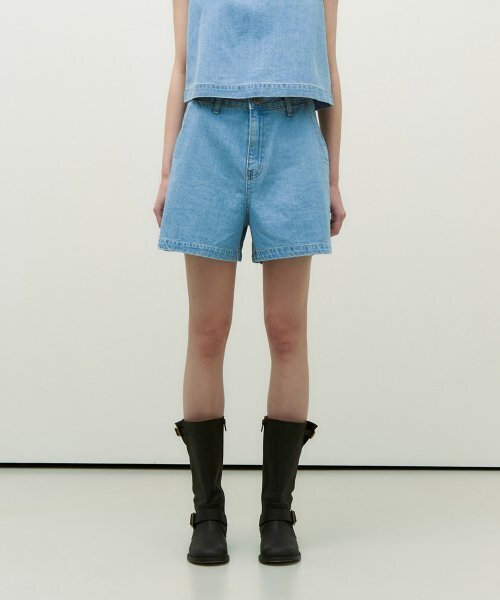 ADAUL(アダウル)の「クリングデニムショートパンツ - ライトブルー(その他パンツ・レディース・その他・MEDIUM/LARGE)」の1枚目の写真