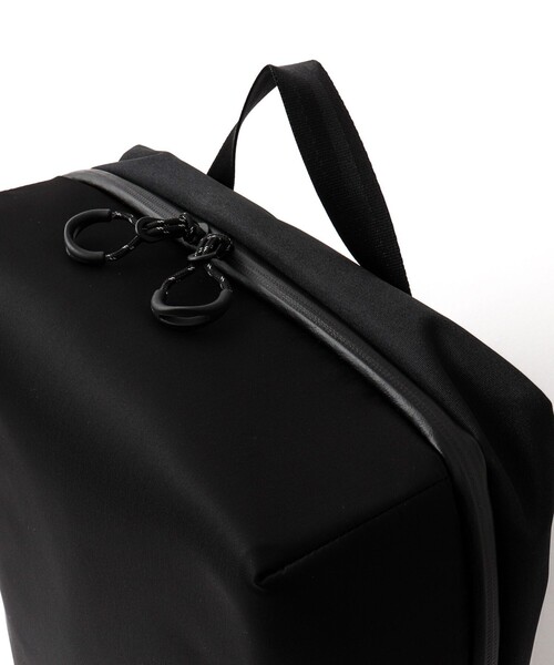 beruf baggage(ベルーフバゲッジ)の「【beruf baggage】《15インチ対応/20L》別注URBAN EXPLORER 20LD リモンタナイロン バックパック(バックパック/リュック・メンズ・ブラック・FREE)」の4枚目の写真