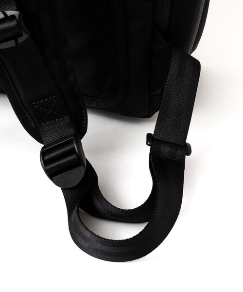 beruf baggage(ベルーフバゲッジ)の「【beruf baggage】《15インチ対応/20L》別注URBAN EXPLORER 20LD リモンタナイロン バックパック(バックパック/リュック・メンズ・ブラック・FREE)」の13枚目の写真