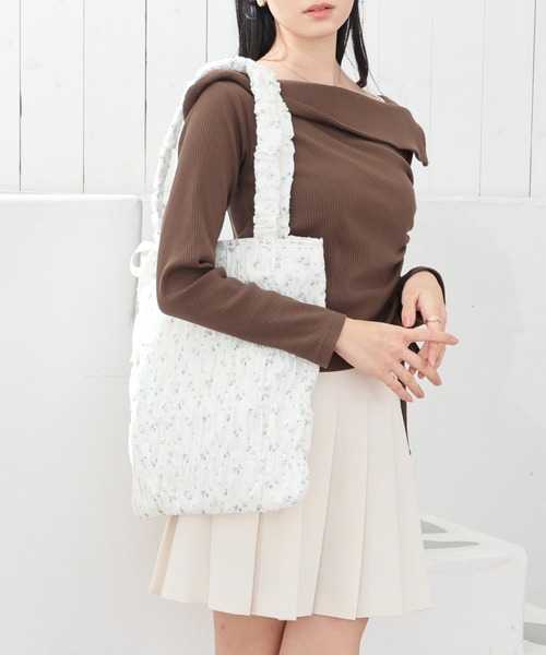 Honeys（ハニーズ）の「柄ギャザートート（トートバッグ・レディース・ホワイト系その他/ブラック系その他/イエロー系その他/ピンク系その他・FREE）」の5枚目の写真