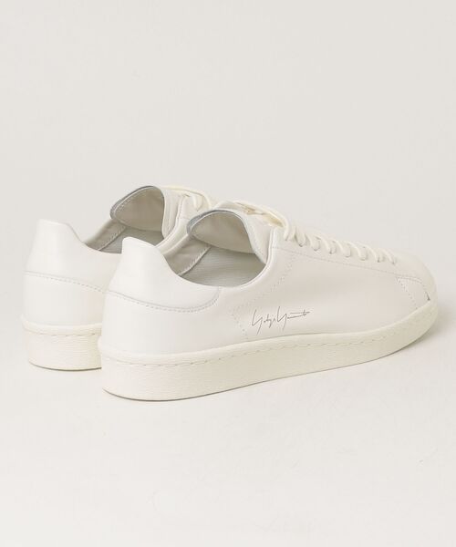 Y-3(ワイスリー)の「Y-3 SUPERSTAR(スニーカー・メンズ・ホワイト・25.5cm/26.0cm/26.5cm/27.0cm/27.5cm/28.0cm/28.5cm/23.5cm/24.5cm/22.5cm/23.0cm/24.0cm/29.0cm/29.5cm)」の5枚目の写真