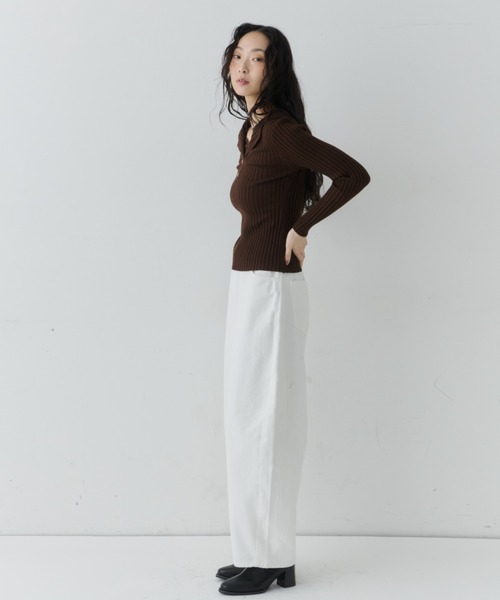 NUJOH(ヌゾ)の「Layered Lace Henley Knit / レイヤードレースヘンリーニット(Tシャツ/カットソー・レディース・ライトベージュ/ブラウン/ホワイト/チャコールグレー・FREE)」の13枚目の写真