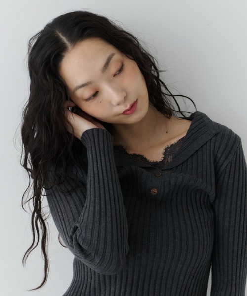 NUJOH(ヌゾ)の「Layered Lace Henley Knit / レイヤードレースヘンリーニット(Tシャツ/カットソー・レディース・ライトベージュ/ブラウン/ホワイト/チャコールグレー・FREE)」の21枚目の写真