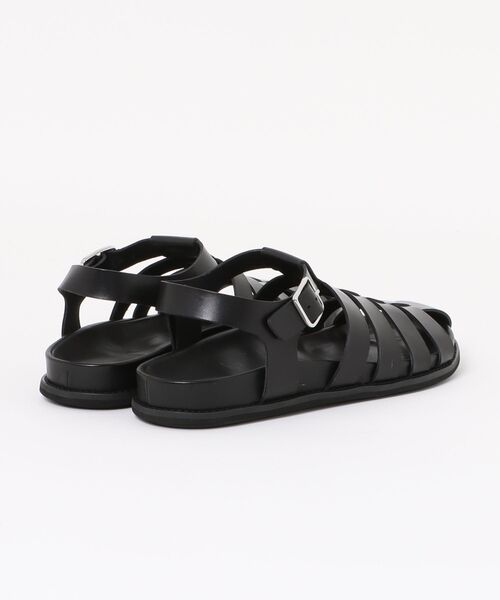 A.P.C.(アーペーセー)の「SANDALES FISHERMAN H(サンダル・メンズ・ブラック・40)」の2枚目の写真