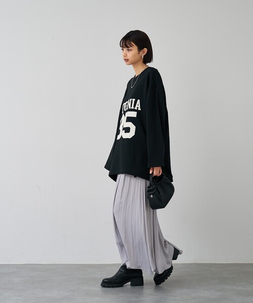 abahouse mavie（アバハウスマヴィ）の「【オーバーサイズ】裏毛ドロストロゴプルオーバー（スウェット・レディース・ネイビー/ブラック/ライトグレー・フリー）」の19枚目の写真