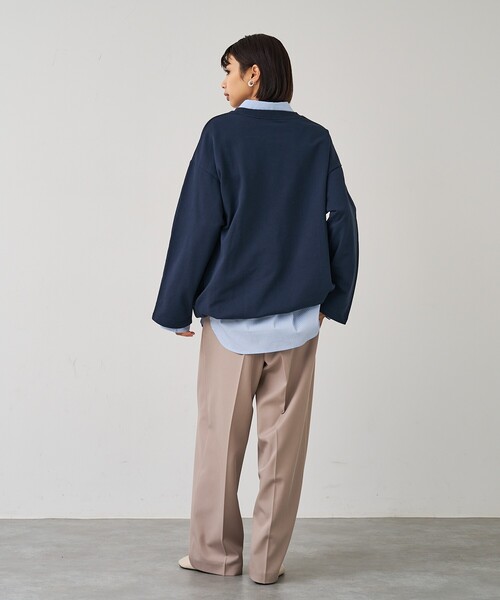 abahouse mavie（アバハウスマヴィ）の「【オーバーサイズ】裏毛ドロストロゴプルオーバー（スウェット・レディース・ネイビー/ブラック/ライトグレー・フリー）」の6枚目の写真