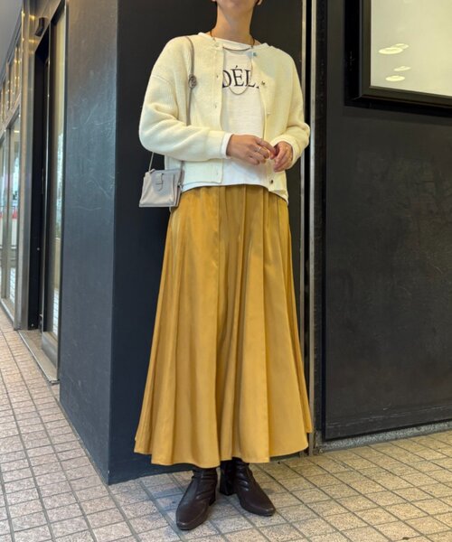 Jena espace merveilleux（ジェナ　エスパスメルヴェイユ）の「【春まで着れる】カタアゼ金ボタンカーディガン（カーディガン/ボレロ・レディース・オフホワイト/ライトグレー/チャコールグレー/ブルー・FREE）」の5枚目の写真