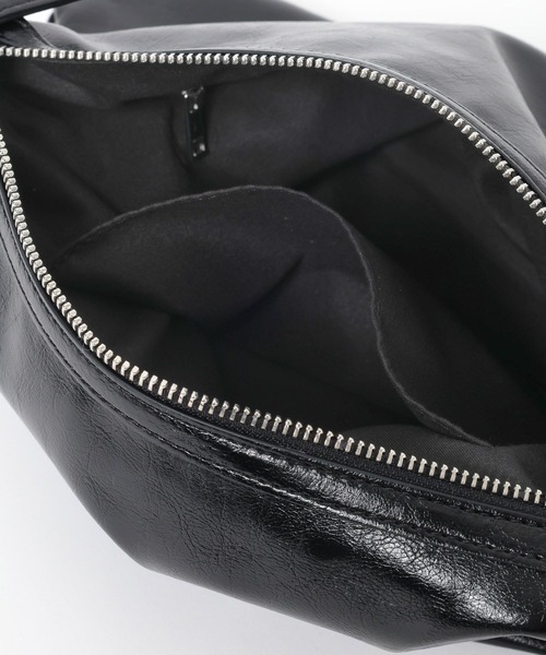 LOWRYS FARM（ローリーズファーム）の「チェーンツキ２ＷＡＹショルダー　634539（ショルダーバッグ・レディース・ブラック/ブラウン/ベージュ・FREE）」の19枚目の写真