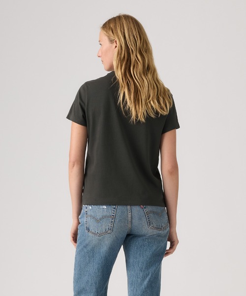 Levi's(リーバイス)の「Levi's/リーバイス グラフィックフェイバリットTシャツ(Tシャツ/カットソー・レディース・ブラック・XS/S/M)」の3枚目の写真