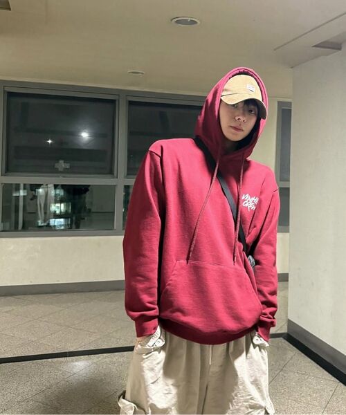 VENHIT(ベンヒット)の「VH CREW フードパーカー(パーカー・レディース・ブラック/ブラウン/グレー/カーキ/バーガンディー・MEDIUM/LARGE/X-LARGE/2XL)」の10枚目の写真