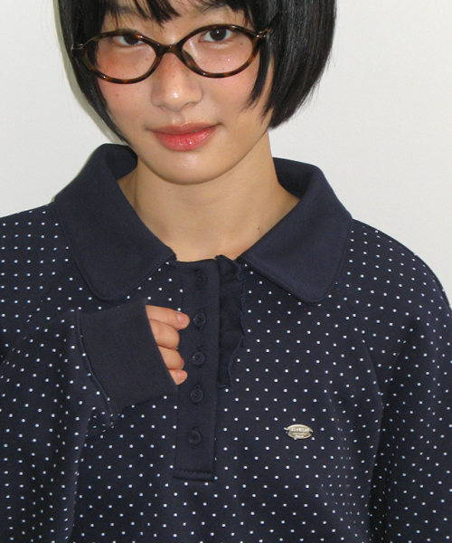 RONRON（ロンロン）の「DOT FRILL HENRYNECK SWEATSHIRT NAVY（スウェット・レディース・その他・FREE）」の2枚目の写真