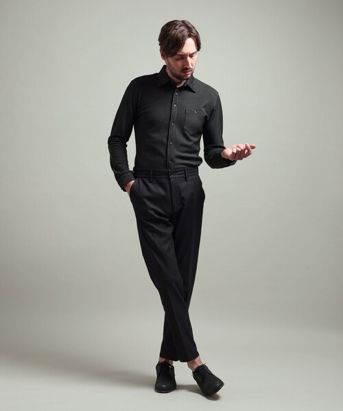 HIDEAWAYS NICOLE(ハイダウェイニコル)の「【HIDEAWAYS BLACK】ガムストレッチブライトシャンブレー イージースラックス(その他パンツ・メンズ・ブラック/ネイビー・XL/M/L/S)」の4枚目の写真