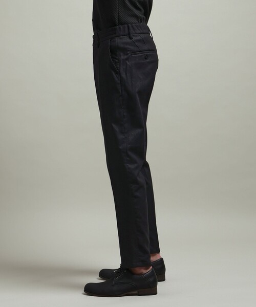 HIDEAWAYS NICOLE(ハイダウェイニコル)の「【HIDEAWAYS BLACK】ガムストレッチブライトシャンブレー イージースラックス(その他パンツ・メンズ・ブラック/ネイビー・XL/M/L/S)」の9枚目の写真