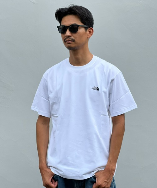 THE NORTH FACE(ザノースフェイス)の「【THE NORTH FACE】S/S Half Dome Square Logo Tee(Tシャツ/カットソー・メンズ・ホワイト/ブラック/レッド・MEDIUM/LARGE/X-LARGE)」の13枚目の写真