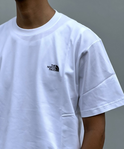 THE NORTH FACE(ザノースフェイス)の「【THE NORTH FACE】S/S Half Dome Square Logo Tee(Tシャツ/カットソー・メンズ・ホワイト/ブラック/レッド・MEDIUM/LARGE/X-LARGE)」の14枚目の写真