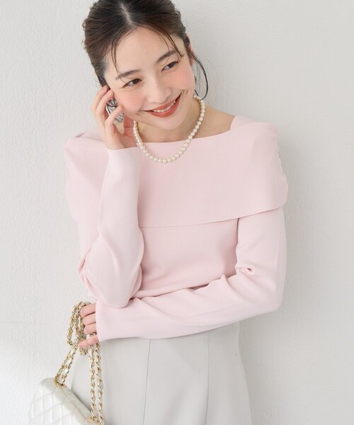 La boutique BonBon（ラブティックボンボン）の「【最強愛されニット】クールタッチUVオフショルニット（ニット/セーター・レディース・サックスブルー/ネイビー/ホワイト/ピンク・FREE）」の4枚目の写真