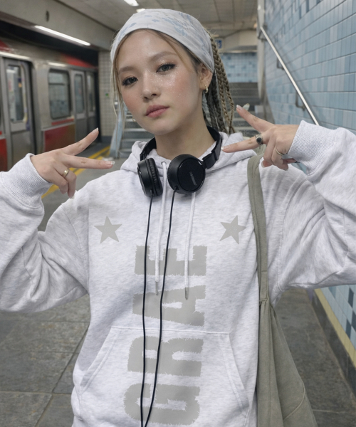 GRAVER（グレーバー）の「[ユニセックス]GRAE-STAR フードパーカー_メランジェホワイト（パーカー・レディース・ホワイト・MEDIUM/LARGE/SMALL）」の3枚目の写真