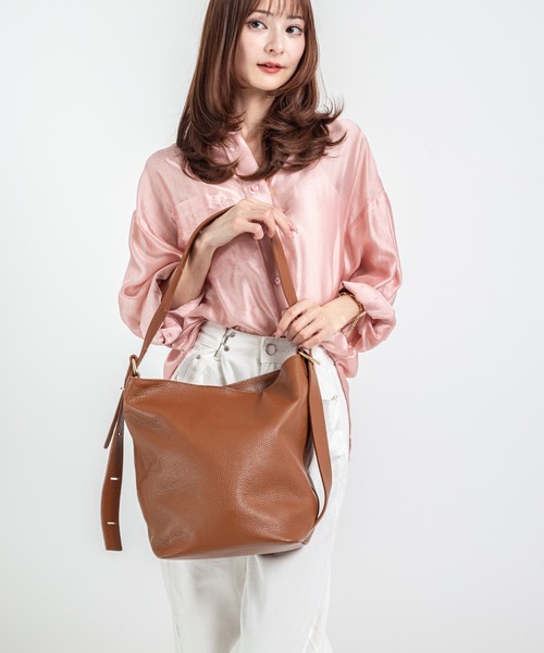 AULENTTI（オウレンティ）の「【AULENTTI/オウレンティ】トートバッグ　マグネット（トートバッグ・レディース・ブラック/ブラウン/ダークブラウン・FREE）」の5枚目の写真