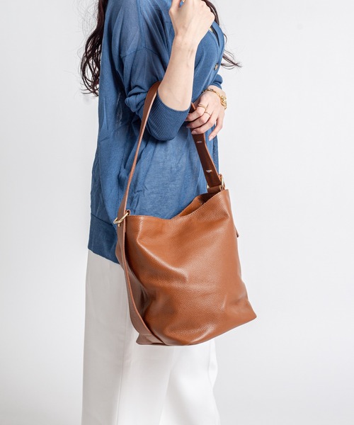 AULENTTI（オウレンティ）の「【AULENTTI/オウレンティ】トートバッグ　マグネット（トートバッグ・レディース・ブラック/ブラウン/ダークブラウン・FREE）」の11枚目の写真