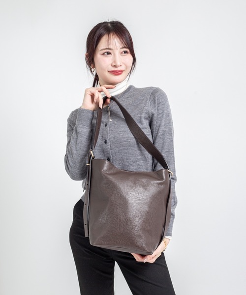 AULENTTI（オウレンティ）の「【AULENTTI/オウレンティ】トートバッグ　マグネット（トートバッグ・レディース・ブラック/ブラウン/ダークブラウン・FREE）」の22枚目の写真