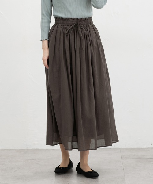 Honeys(ハニーズ)の「ロングスカート(スカート・レディース・オフホワイト/ブラック/サックスブルー/スミクロ/グリーン・S/M/LL/L)」の3枚目の写真