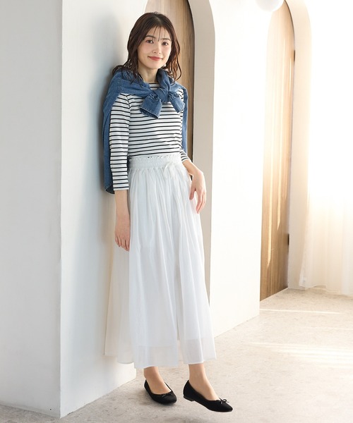 Honeys(ハニーズ)の「ロングスカート(スカート・レディース・オフホワイト/ブラック/サックスブルー/スミクロ/グリーン・S/M/LL/L)」の6枚目の写真