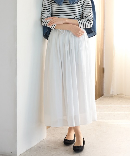 Honeys(ハニーズ)の「ロングスカート(スカート・レディース・オフホワイト/ブラック/サックスブルー/スミクロ/グリーン・S/M/LL/L)」の8枚目の写真