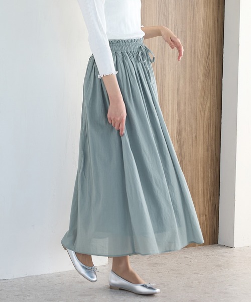 Honeys(ハニーズ)の「ロングスカート(スカート・レディース・オフホワイト/ブラック/サックスブルー/スミクロ/グリーン・S/M/LL/L)」の13枚目の写真