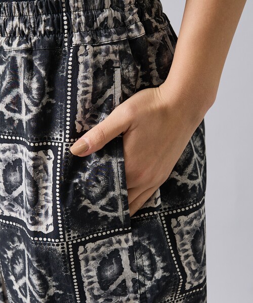 DEUS EX MACHINA（デウスエクスマキナ）の「【セットアップ対応】Deus Ex Machina / デウスエクスマキナ / SOLARHOT SWIM SHORT / 水陸両用 スイムショーツ / 水着（その他パンツ・メンズ・ブラック・M/S）」の9枚目の写真