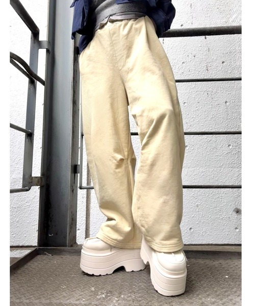 R&E（アールアンドイー）の「【2026SS新作】【R&E】ボリュームソールモカシンシューズ/デキシューズ/厚底ローファー（モカシン/デッキシューズ・レディース・ブラック/アイボリー/ベージュ系その他・L/M/S/LL）」の7枚目の写真