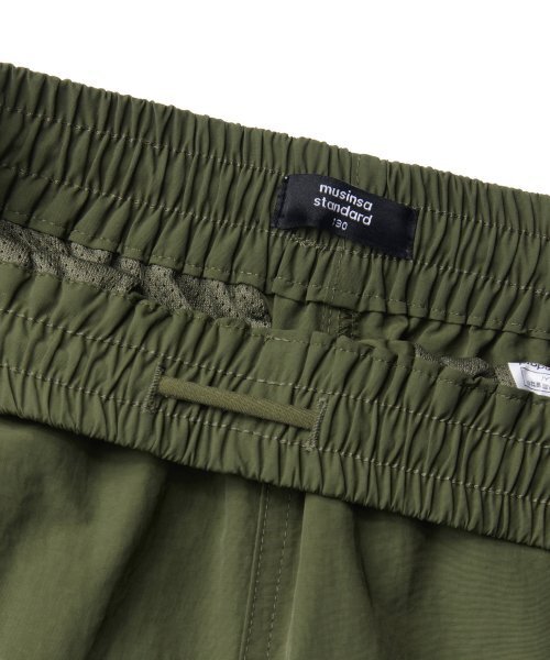 MUSINSA STANDARD KIDS（ムシンサスタンダードキッズ）の「ナイロンバンディングショーツ [オリーブグリーン]（その他パンツ・レディース・その他・160/150/140/110/130/120）」の6枚目の写真