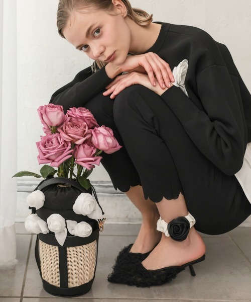 DONOBAN（ドノバン）の「フリルチュールミュール（サンダル・レディース・アイボリー/ブラック・24.5cm/23.5cm/22.5cm）」の10枚目の写真