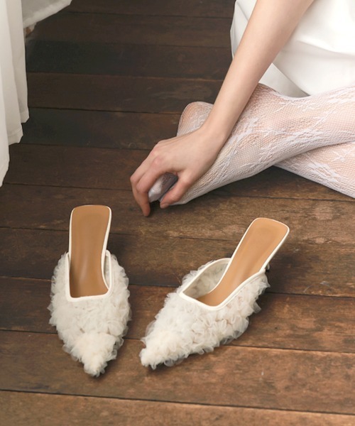 DONOBAN（ドノバン）の「フリルチュールミュール（サンダル・レディース・アイボリー/ブラック・24.5cm/23.5cm/22.5cm）」の15枚目の写真