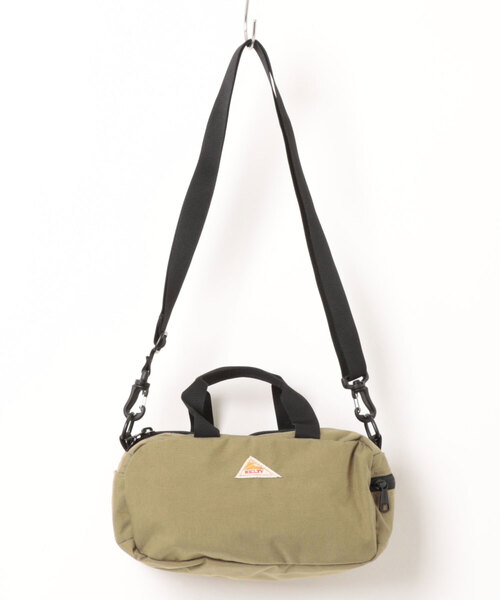 TSURUYA(ツルヤ)の「《KELTY》MINI HOLIDAY DUFFEL(ショルダーバッグ・メンズ・タン/ブラック系/モカ/マスタード/ネイビー/ブラウン系その他/グレー系その他/オリーブ/グレー系/セージグリーン・フリー)」の7枚目の写真